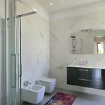 Modern At Perla