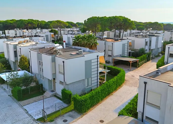 Modern At Perla Plazhi San Pietro