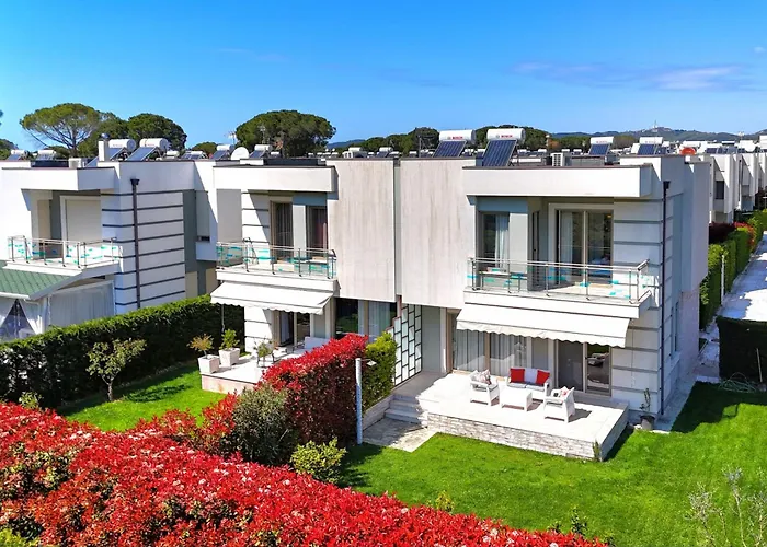 Modern At Perla *
