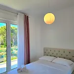 Modern At Perla Villa *