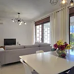 Modern At Perla * Durrës