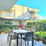 Modern At Perla