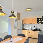 Modern At Perla * Durrës