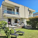 Villa Modern At Perla *