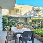 Villa Modern At Perla Durrës