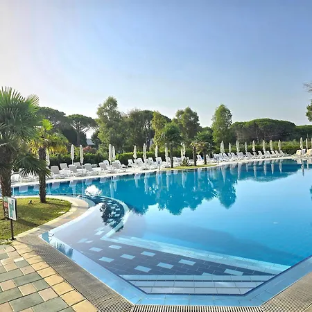 Villa Modern At Perla Durrës