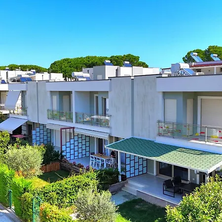 Modern At Perla Willa Durrës