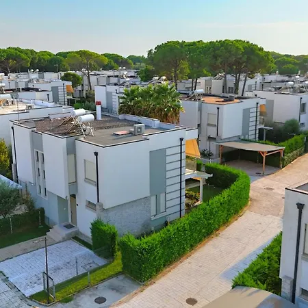 Modern At Perla Durrës