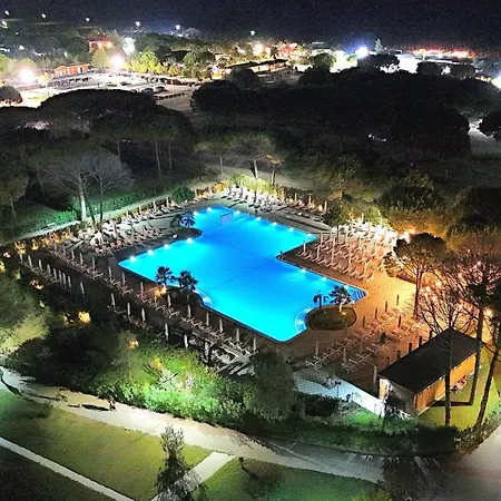 Villa Modern At Perla Durrës