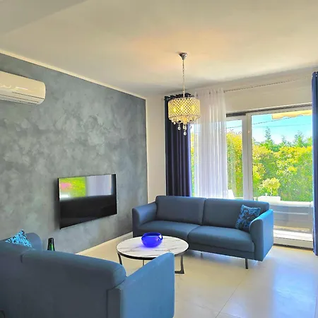 Modern At Perla * Plazhi San Pietro