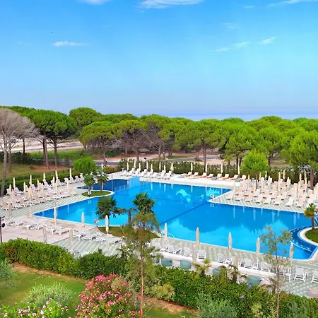 Villa Modern At Perla Plazhi San Pietro