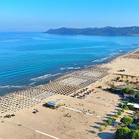 Villa Modern At Perla *