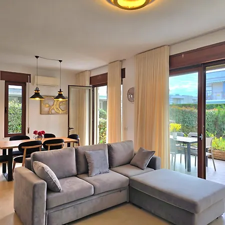 Modern At Perla *