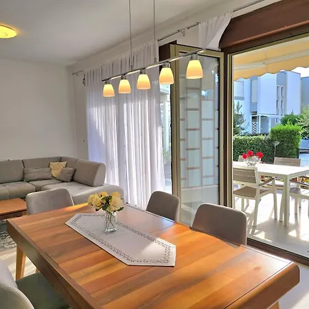 Modern At Perla Villa *