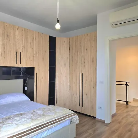 Willa Modern At Perla Durrës