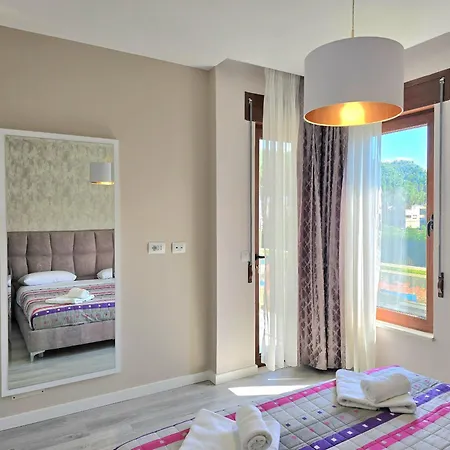 Modern At Perla * Durrës