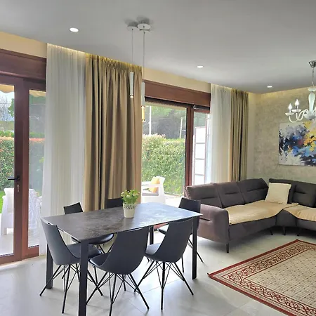 Modern At Perla * Durrës