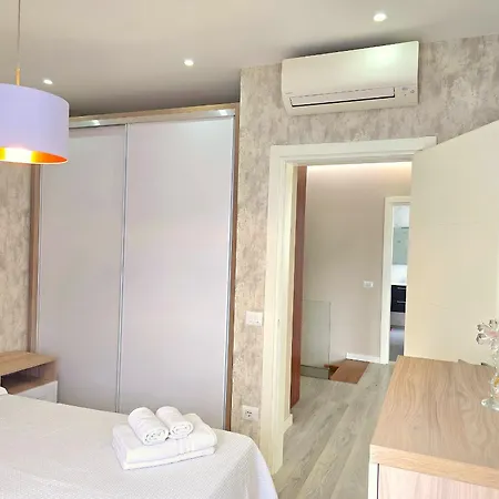 빌라 Modern At Perla *