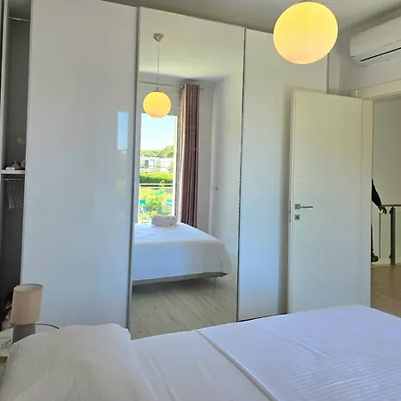 Villa Modern At Perla *