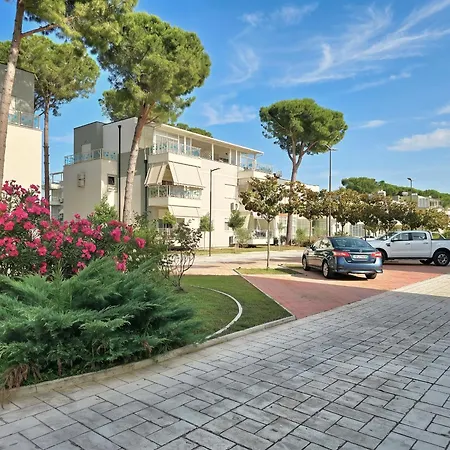 Villa Modern At Perla *