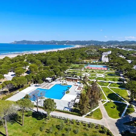 Villa Modern At Perla Durrës