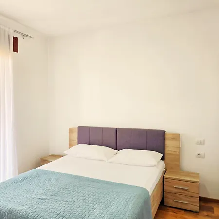 Вилла Modern At Perla *