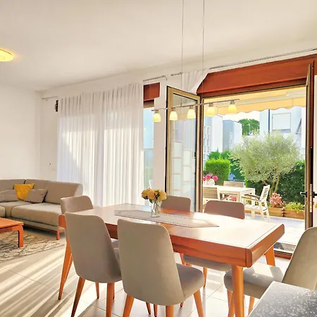 Modern At Perla Вилла Дуррес