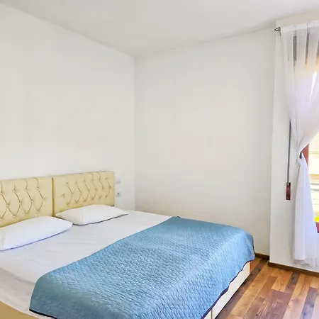 Modern At Perla Дуррес