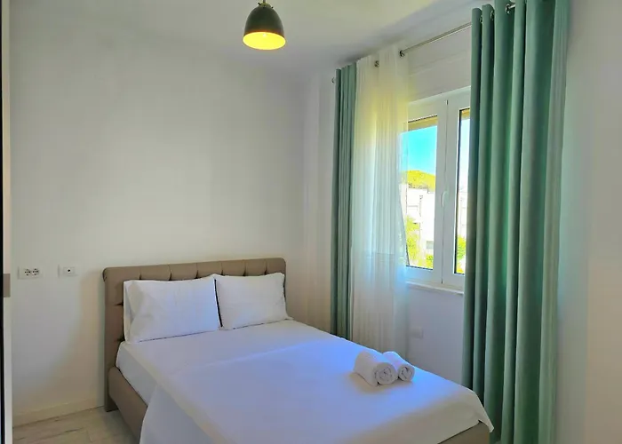 Villa Modern At Perla