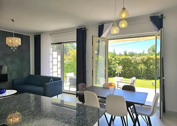 Modern At Perla