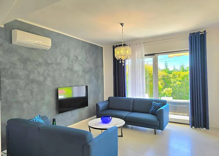 Modern At Perla * Plazhi San Pietro