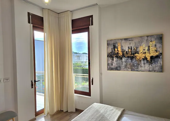 Modern At Perla * Plazhi San Pietro