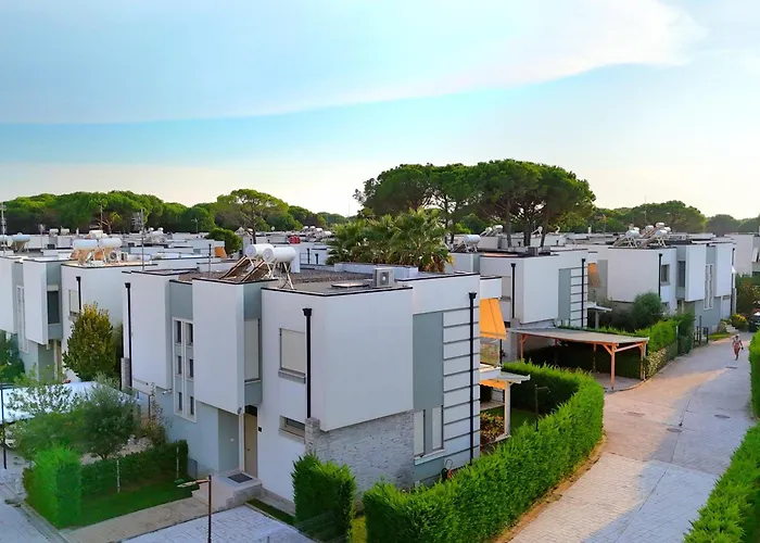 Modern At Perla