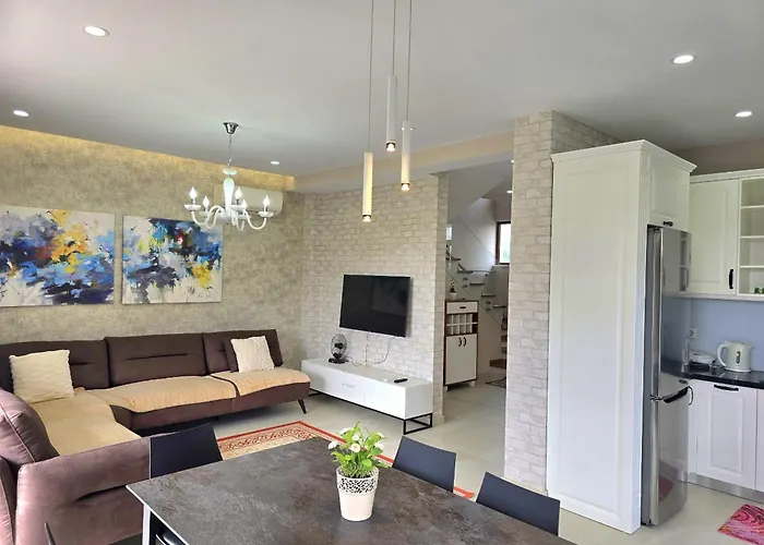 Modern At Perla
