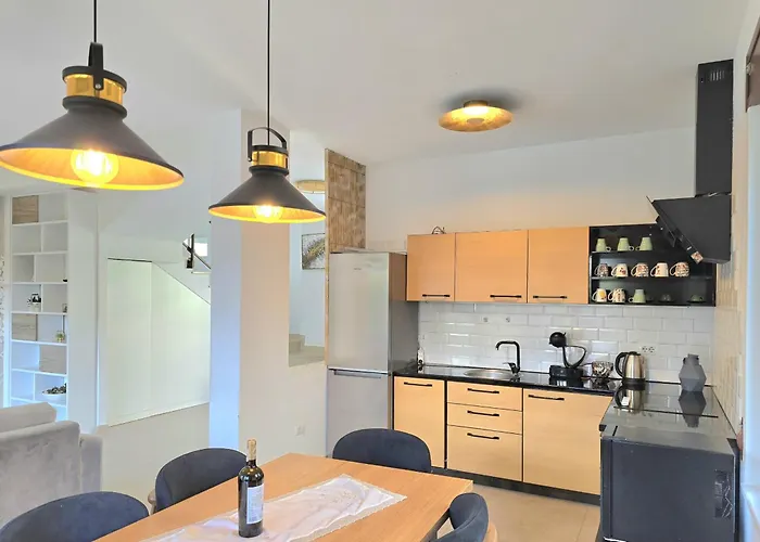 Modern At Perla * Plazhi San Pietro